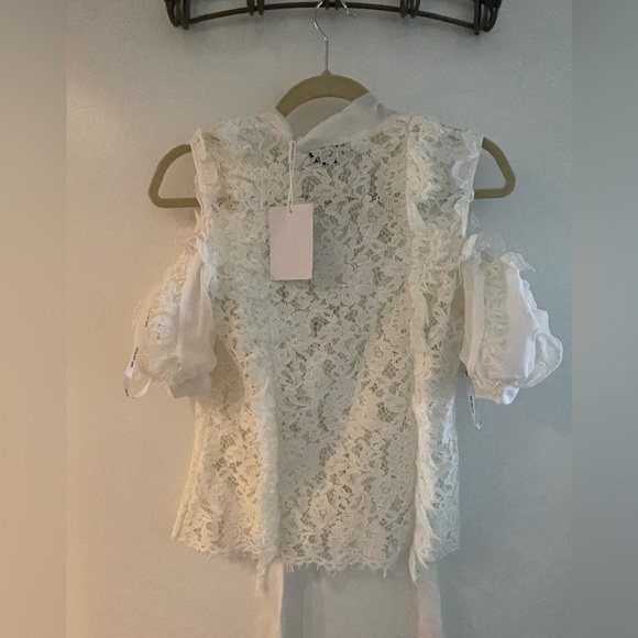 Self-Portrait- white cutout shoulder lace top - Picture 2 of 2